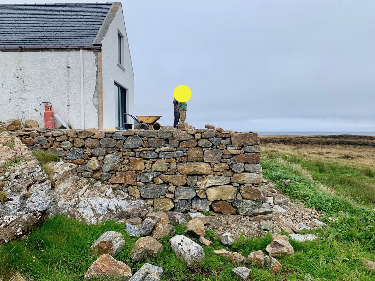 retaining-drystone-wall-grimsay